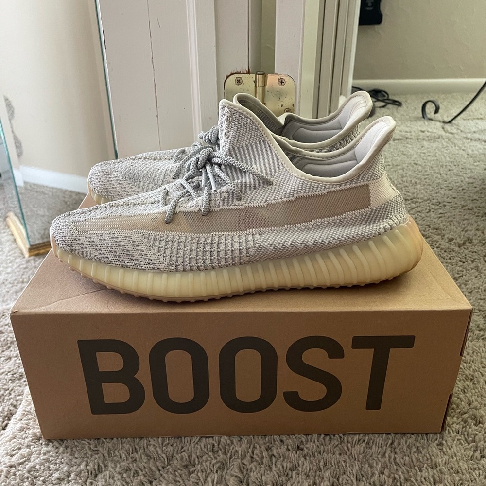 Adidas Yeezy Boost 350 V2